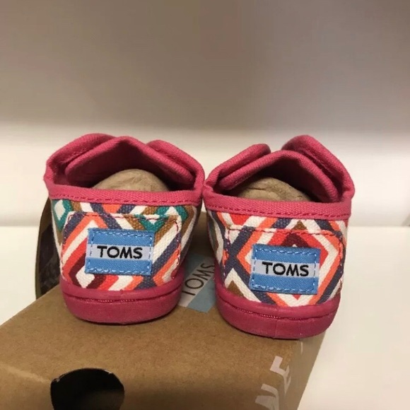 Tom's Tiny (Toddler) Pink Village Geo Cordones NIB - Picture 4 of 5